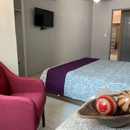 Hotel FG León Buitenkant foto