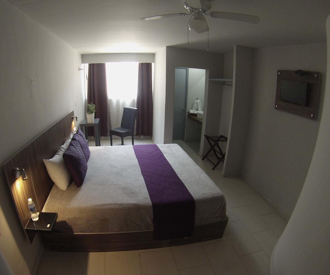 Hotel FG León Buitenkant foto